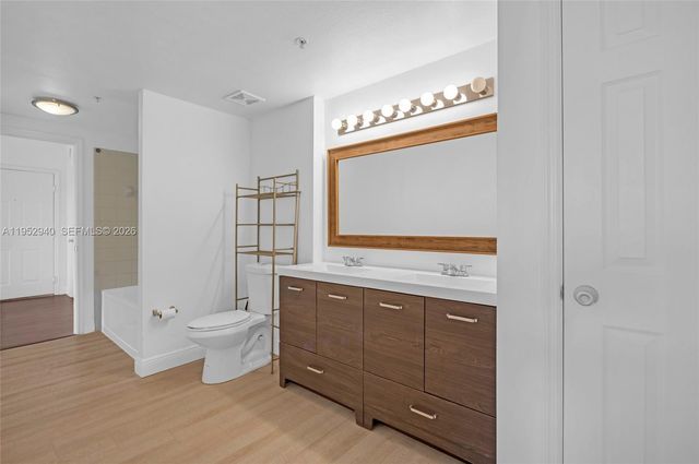 11700 SW 2nd St 13306, Pembroke Pines, FL 33025