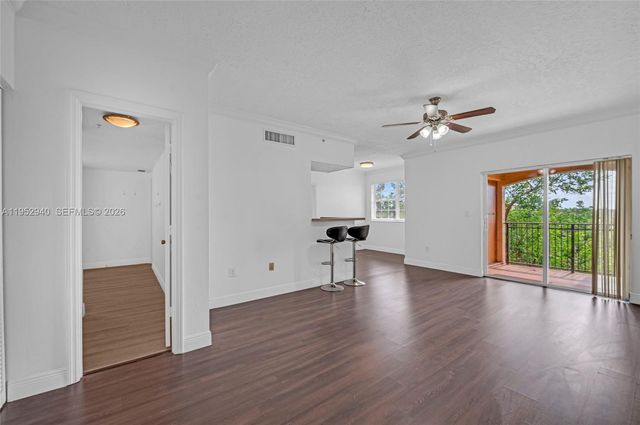 11700 SW 2nd St 13306, Pembroke Pines, FL 33025