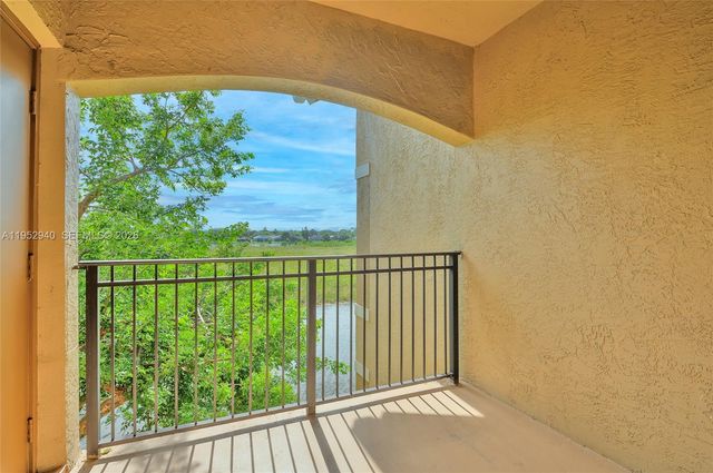 11700 SW 2nd St 13306, Pembroke Pines, FL 33025