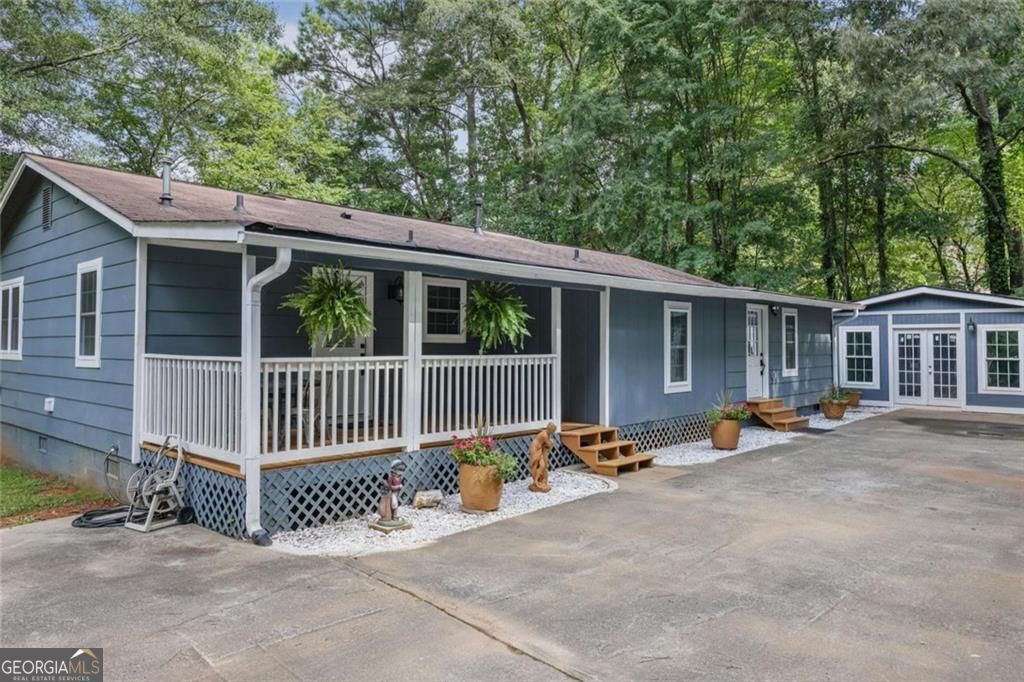 2866 Loring Road NW, Kennesaw, GA 30152