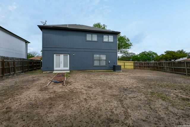 8174 OCEAN MEADOW DR, Converse, TX 78109