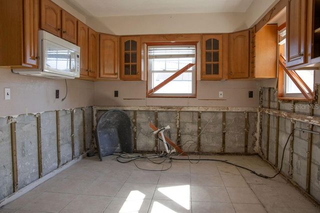 10126 E 4TH STREET E, Treasure Island, FL 33706