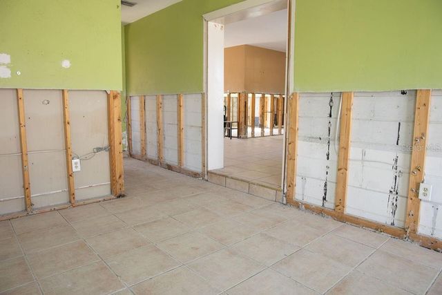 10126 E 4TH STREET E, Treasure Island, FL 33706
