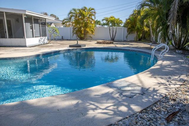 10126 E 4TH STREET E, Treasure Island, FL 33706