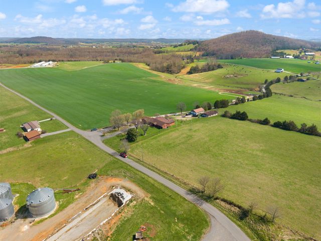 1661 Valley Oak-Welborn Road, Somerset, KY 42503