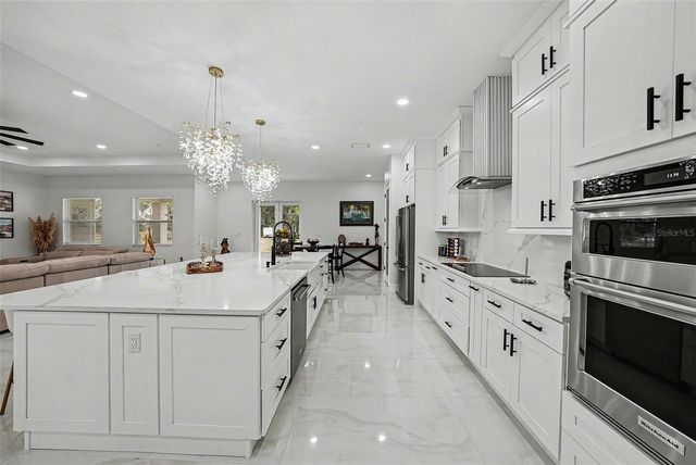 14060 SYDNEY ROAD, Dover, FL 33527