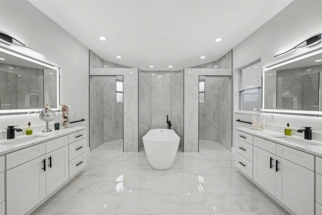 14060 SYDNEY ROAD, Dover, FL 33527