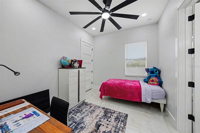 14060 SYDNEY ROAD, Dover, FL 33527