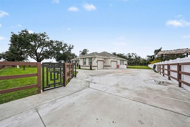 14060 SYDNEY ROAD, Dover, FL 33527