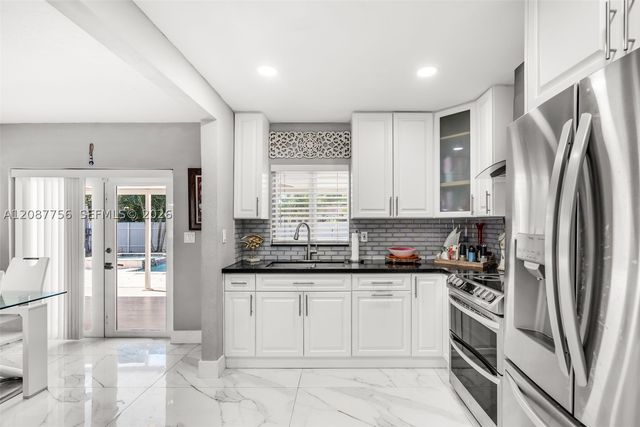 4522 NW 204th St, Miami Gardens, FL 33055