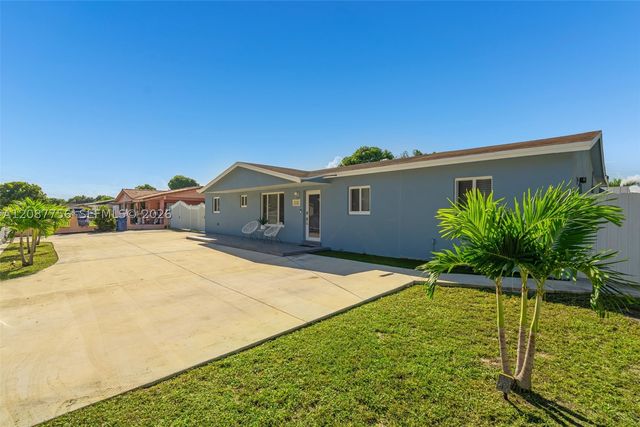 4522 NW 204th St, Miami Gardens, FL 33055