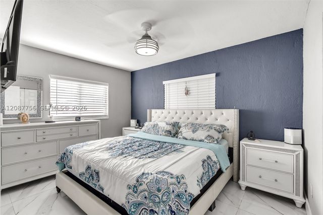 4522 NW 204th St, Miami Gardens, FL 33055