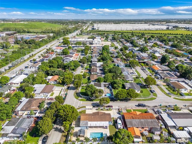 4522 NW 204th St, Miami Gardens, FL 33055