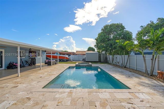 4522 NW 204th St, Miami Gardens, FL 33055