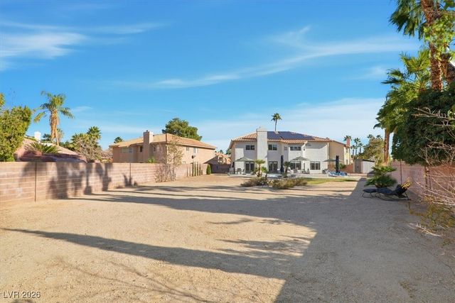9433 Salt Water Court, Las Vegas, NV 89117