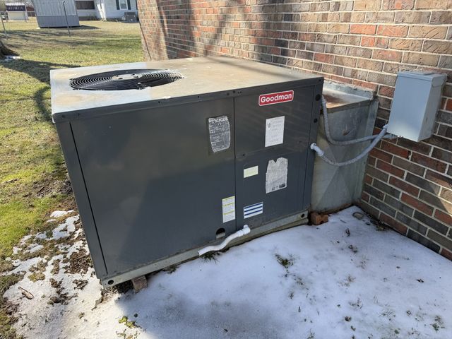 8 Mattox Rd, Lawrenceburg, TN 38464