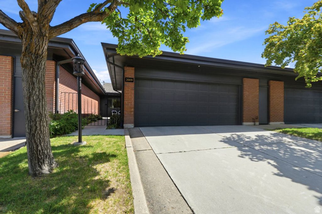 2009 RIDGEWOOD WAY, Bountiful, UT 84010 — photo 3
