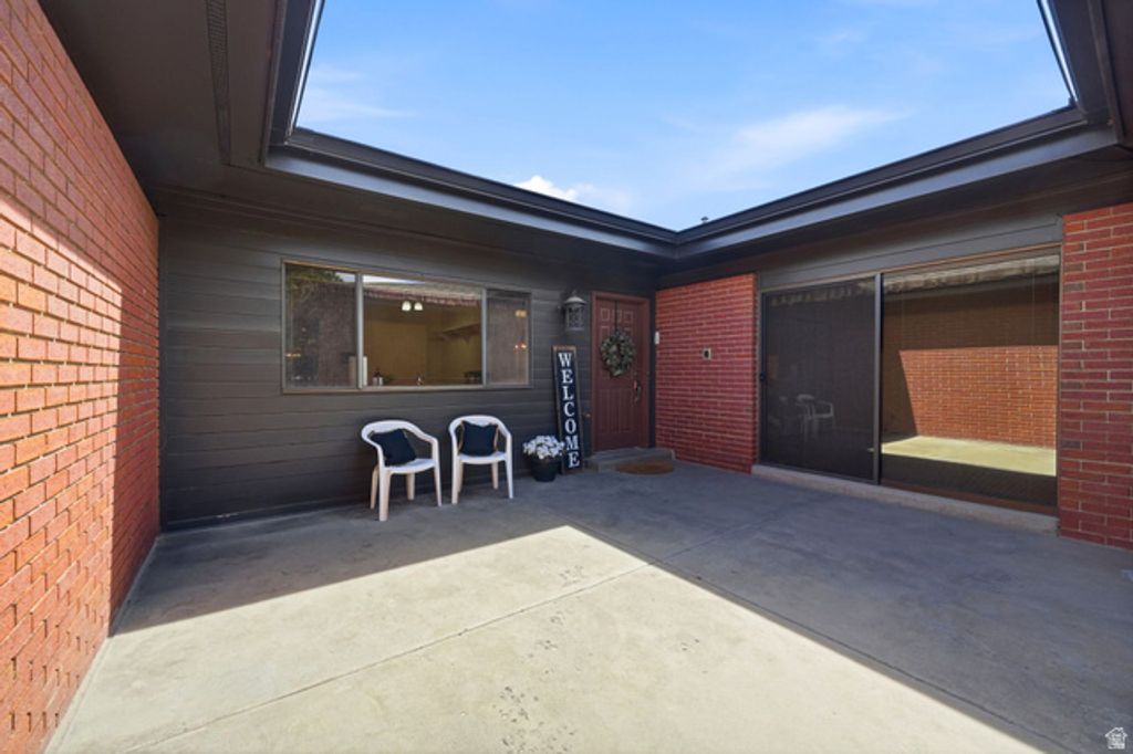 2009 RIDGEWOOD WAY, Bountiful, UT 84010 — photo 4