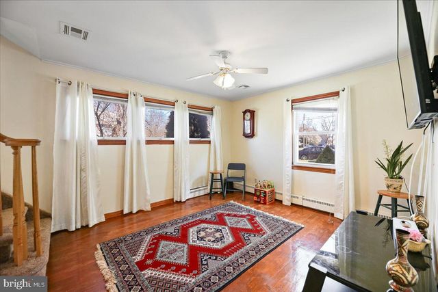 439 FAIRVIEW AVE, Colonia, NJ 07067