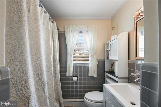 439 FAIRVIEW AVE, Colonia, NJ 07067