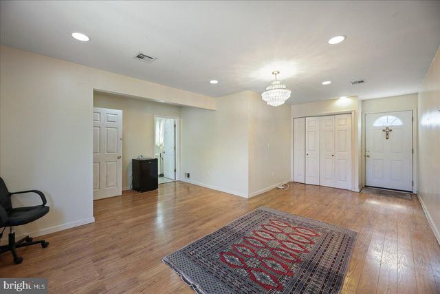 439 FAIRVIEW AVE, Colonia, NJ 07067