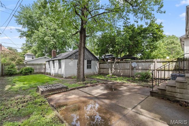 2323 Edison Avenue, Granite City, IL 62040