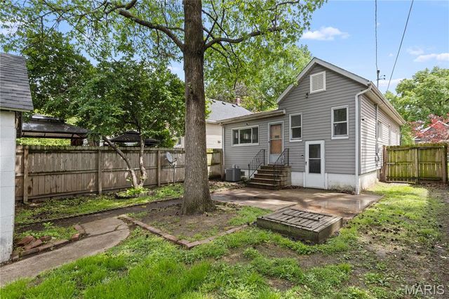 2323 Edison Avenue, Granite City, IL 62040