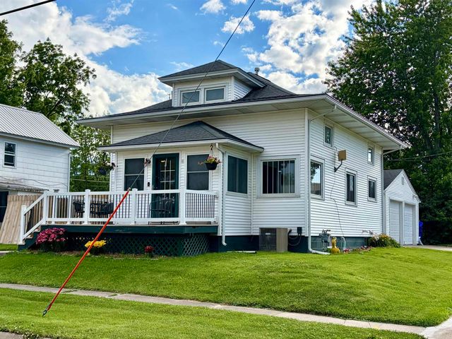 119 NE 7th Avenue, Independence, IA 50644