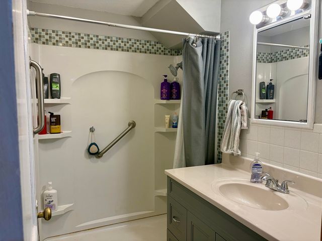 119 NE 7th Avenue, Independence, IA 50644