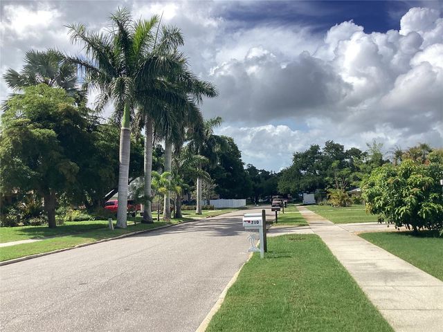 710 50TH STREET COURT W, Bradenton, FL 34209