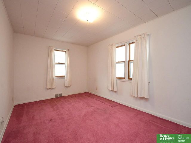 2707 Calhoun Street, Bellevue, NE 68005