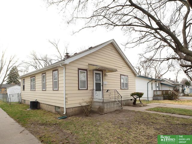 2707 Calhoun Street, Bellevue, NE 68005