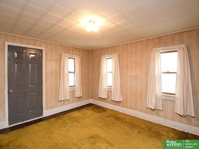 2707 Calhoun Street, Bellevue, NE 68005