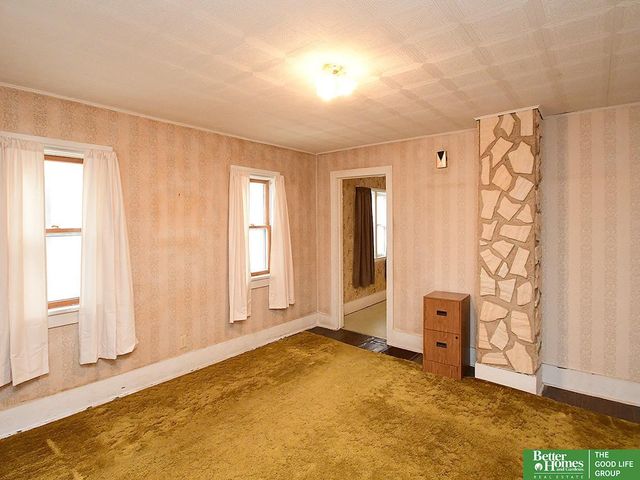 2707 Calhoun Street, Bellevue, NE 68005