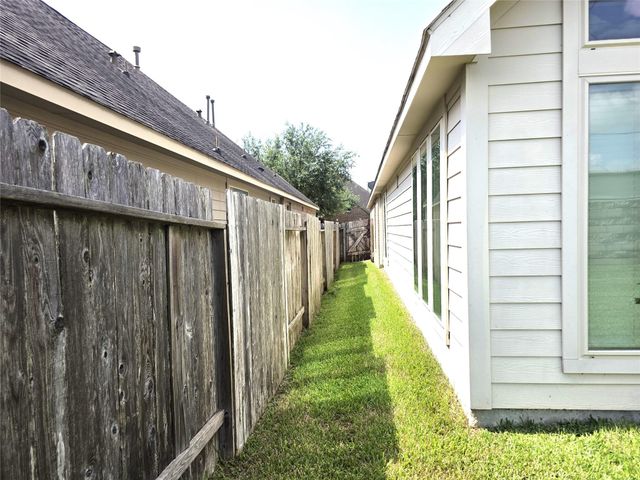 26318 Serenity Oaks Drive, Richmond, TX 77406