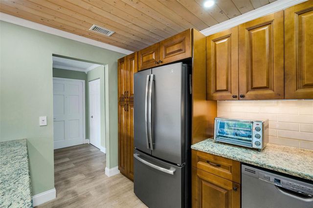 203 ASPEN CIRCLE 203, Seminole, FL 33777