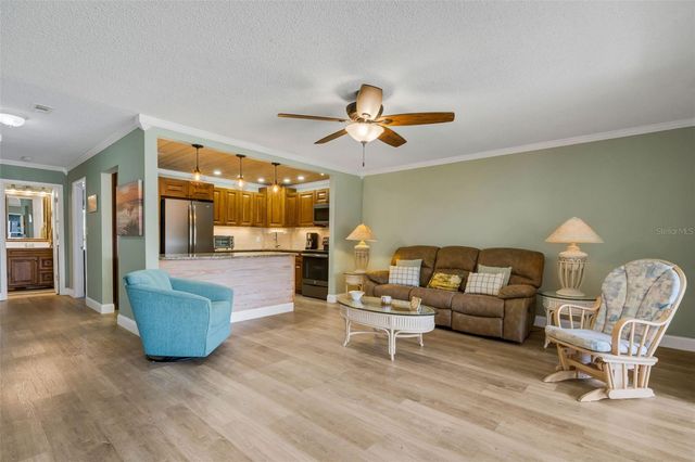 203 ASPEN CIRCLE 203, Seminole, FL 33777