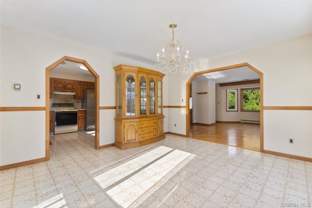 7 Cimarron Road, Putnam Valley, NY 10579