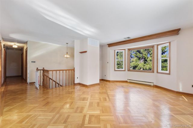 7 Cimarron Road, Putnam Valley, NY 10579