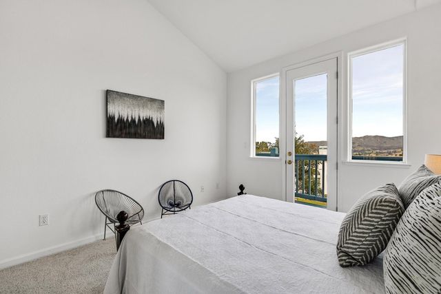 22 22 Buena Vista Rd, South San Francisco, CA 94080