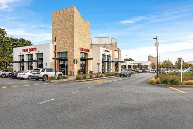 22 22 Buena Vista Rd, South San Francisco, CA 94080