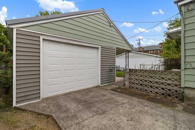 4514 N Cedar St, Spokane, WA 99205