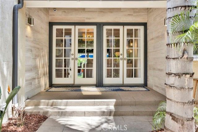 3374 Floyd, Los Angeles, CA 90068