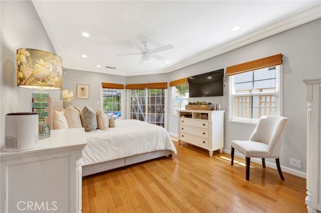 3374 Floyd, Los Angeles, CA 90068