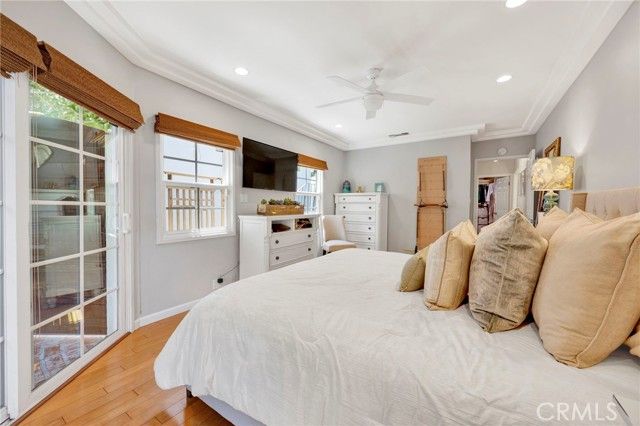 3374 Floyd, Los Angeles, CA 90068