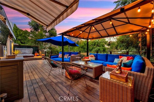 3374 Floyd, Los Angeles, CA 90068