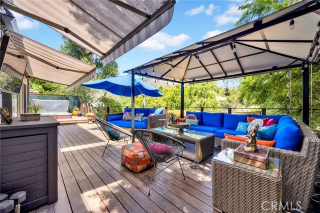 3374 Floyd, Los Angeles, CA 90068