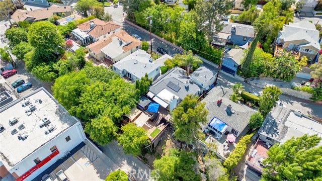 3374 Floyd, Los Angeles, CA 90068