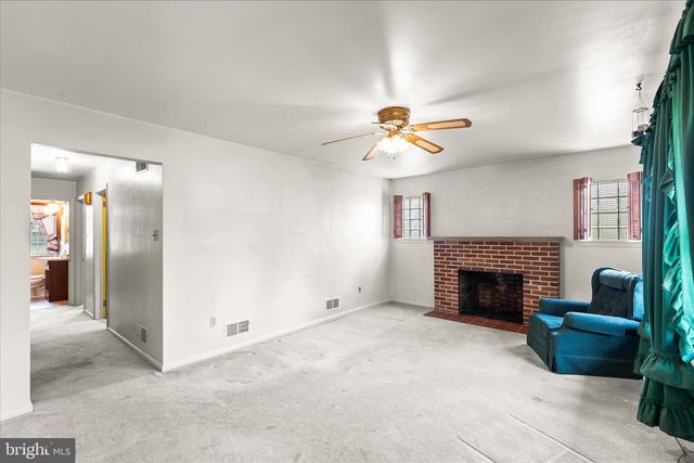 2312 CHURCH RD, York, PA 17408