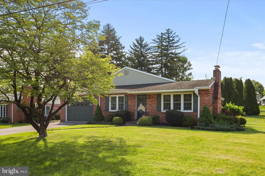 2312 CHURCH RD, York, PA 17408